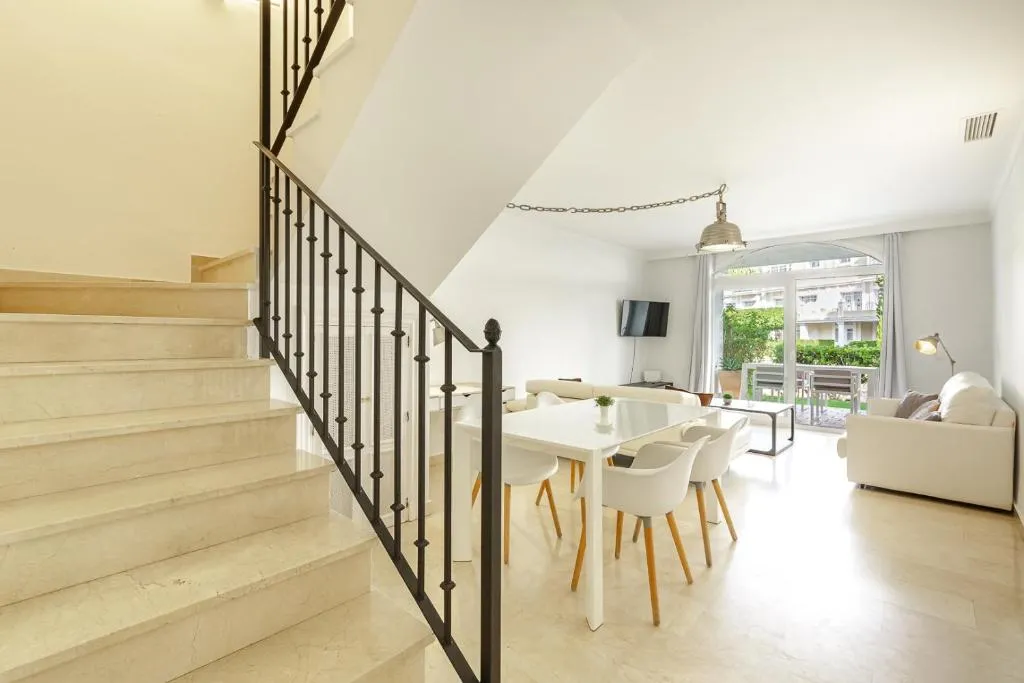 Image of Spacious 2 Bed Duplex in Aloha Gardens close to Puerto Banus