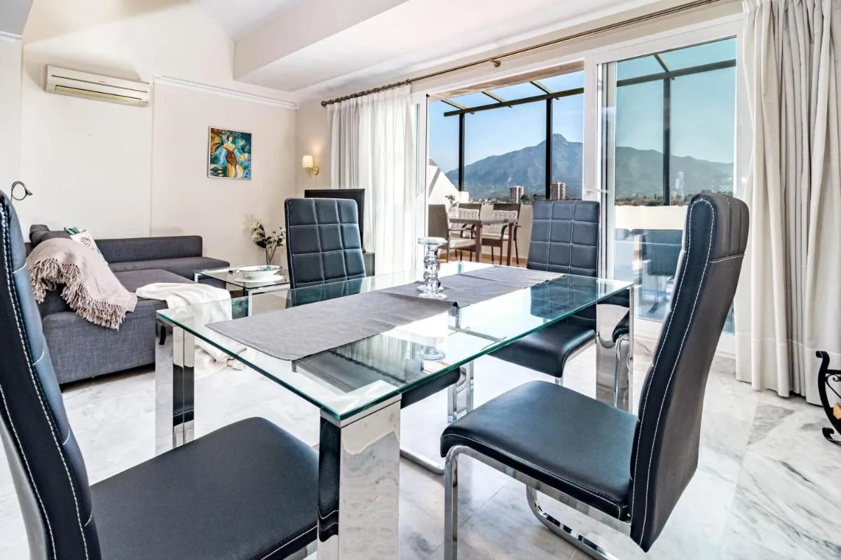Image 3 of Spacious 2 Bedroom Apartment in Puerto Banus with a Private Terrace and Mountain Views