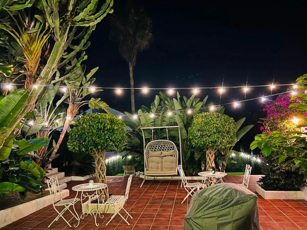Image 2 of Studio-near the beach, BBQ and seawater pool