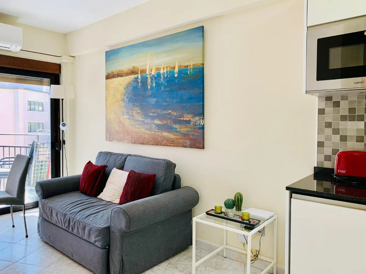 Image 3 of Stunning apartment in Marbella