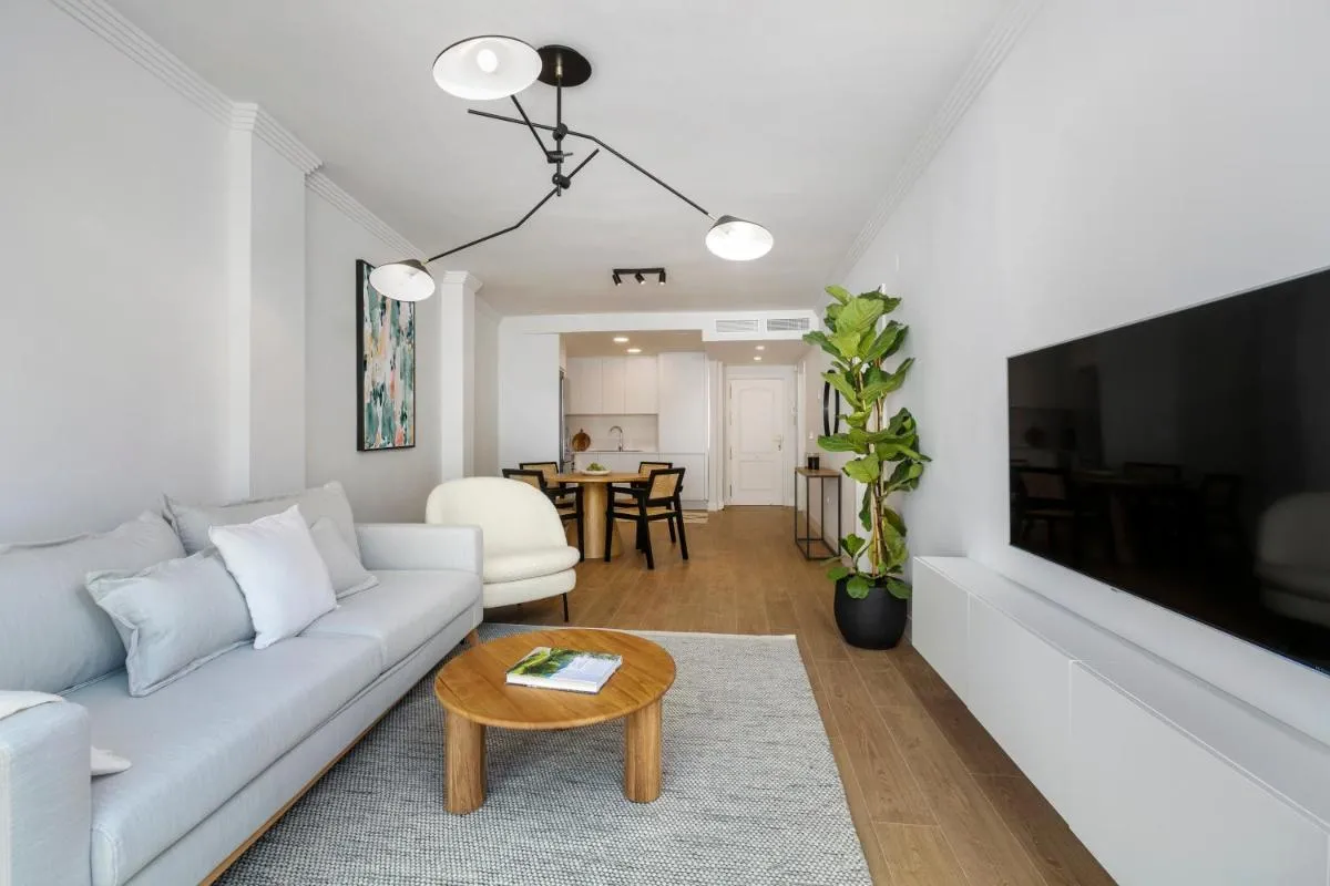 Image 1 of Stunning renovated Apt Golden Banús! RDR254