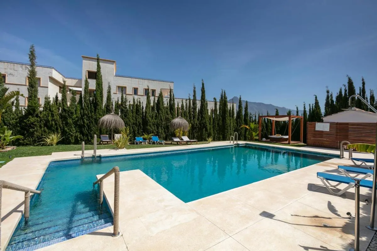 Image 5 of Stunning renovated Apt Golden Banús! RDR254