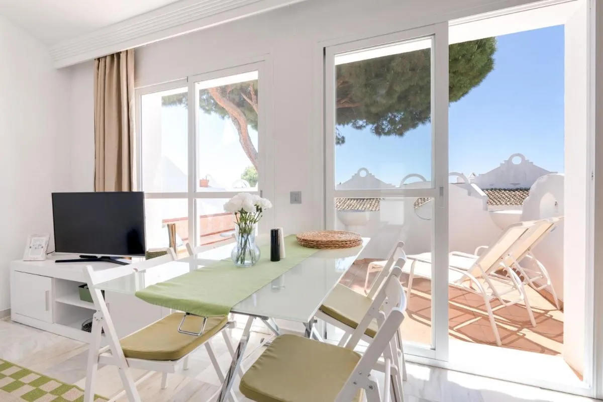 Image 4 of Sunny 2BR in resort with 3 pools, restaurant, gym and playground