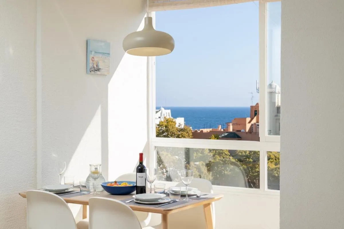Image 2 of Sunny Apartment By Kura Homes