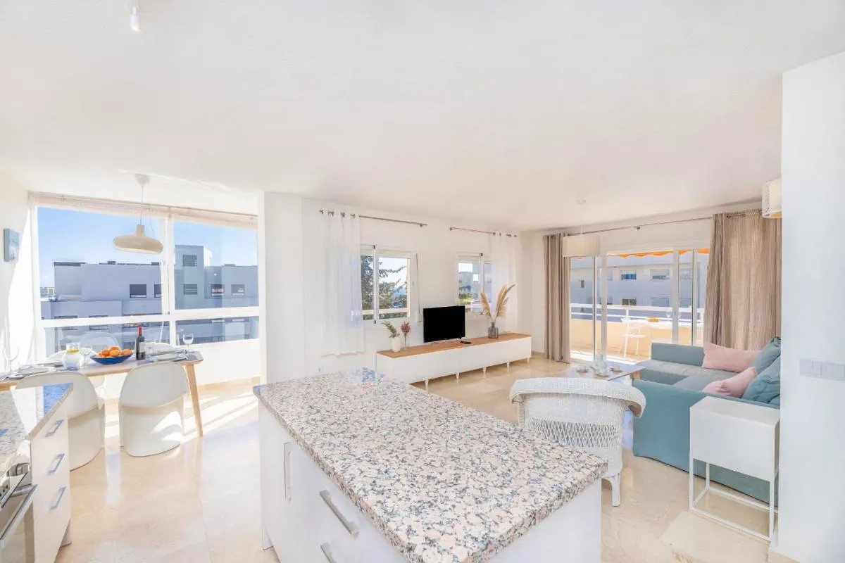 Image 3 of Sunny Apartment By Kura Homes