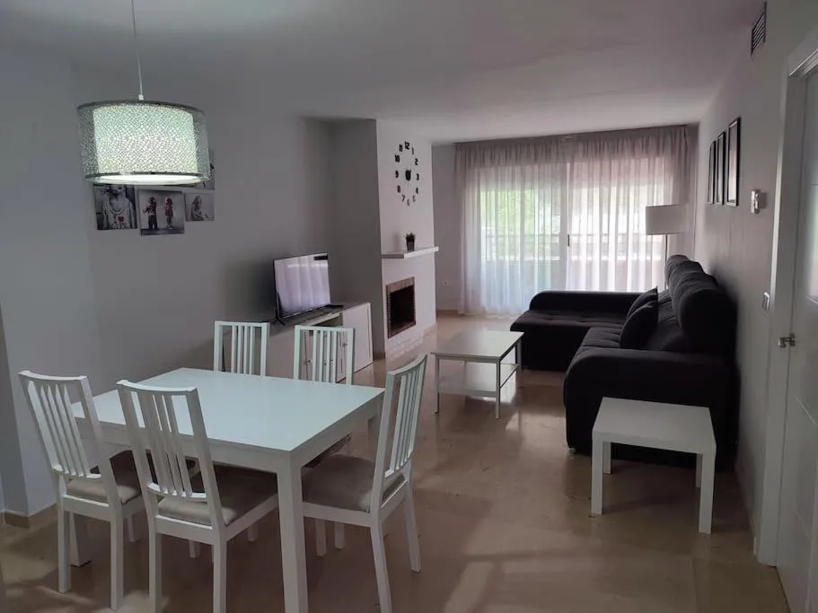 Image 5 of Sunny Guadalmina Apartment