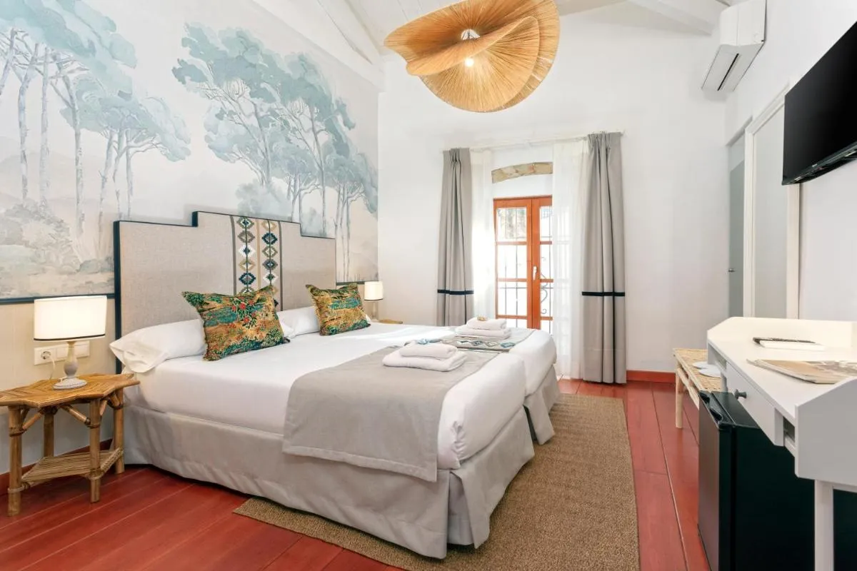 Image 3 of The Old House Marbella