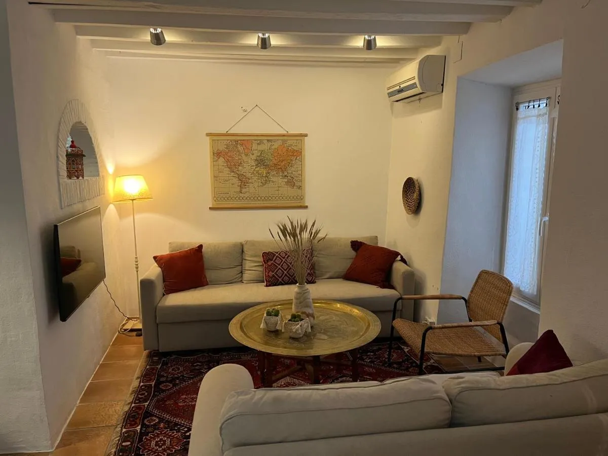 Image 2 of Town house with roof terrace – Old Town