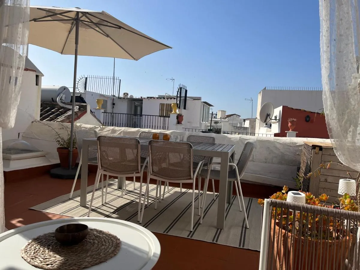 Image 1 of Town house with roof terrace – Old Town