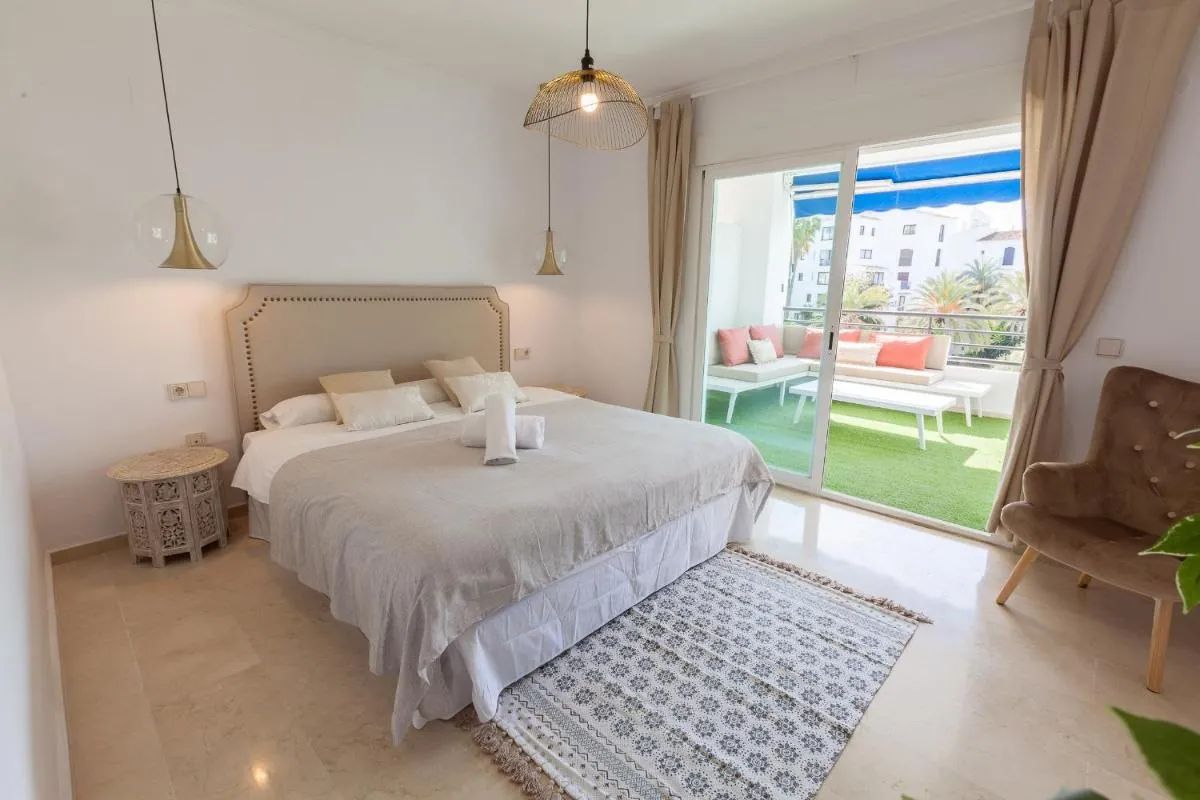 Image 2 of VACATION MARBELLA I Central Puerto Banus Apt, 24-7 Security, a minute from the Marina, The Sea and Luxury Shopping