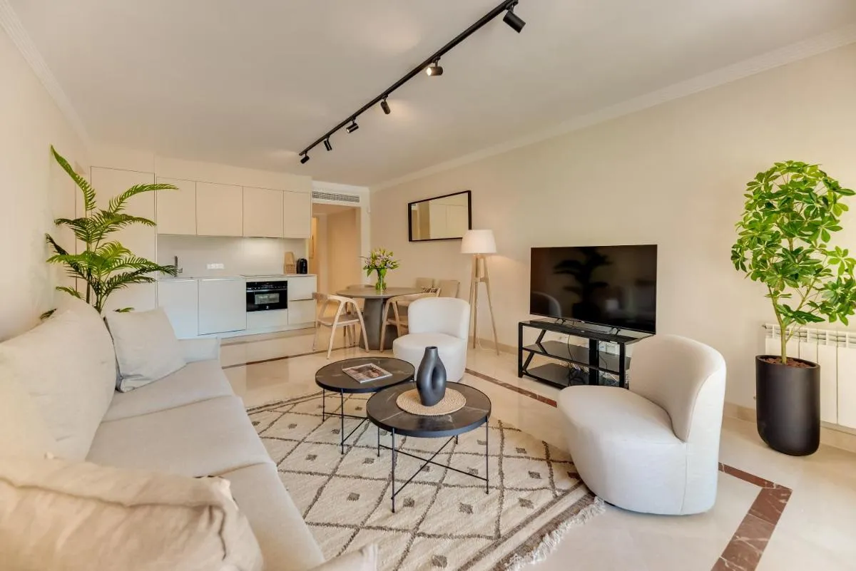 Image 4 of VACATION MARBELLA I El Palmeral, Top Location, Ground Floor Apt, Newly Furnished