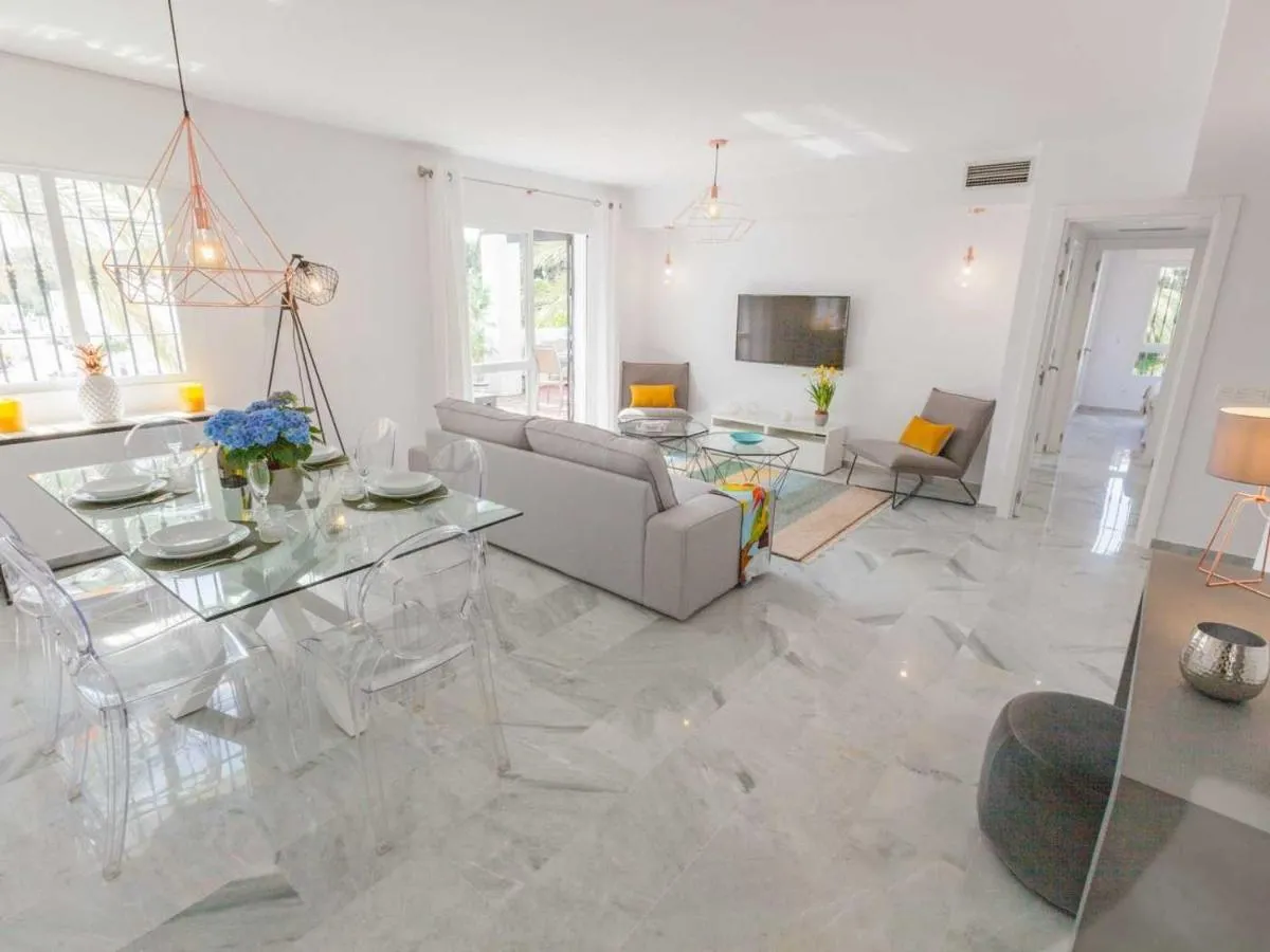 Image 2 of VACATION MARBELLA I Los Naranjos, Duplex Penthouse, Golf Lovers, Security, Swimming pool, Fastest WiFi with Rooftop and Terrace