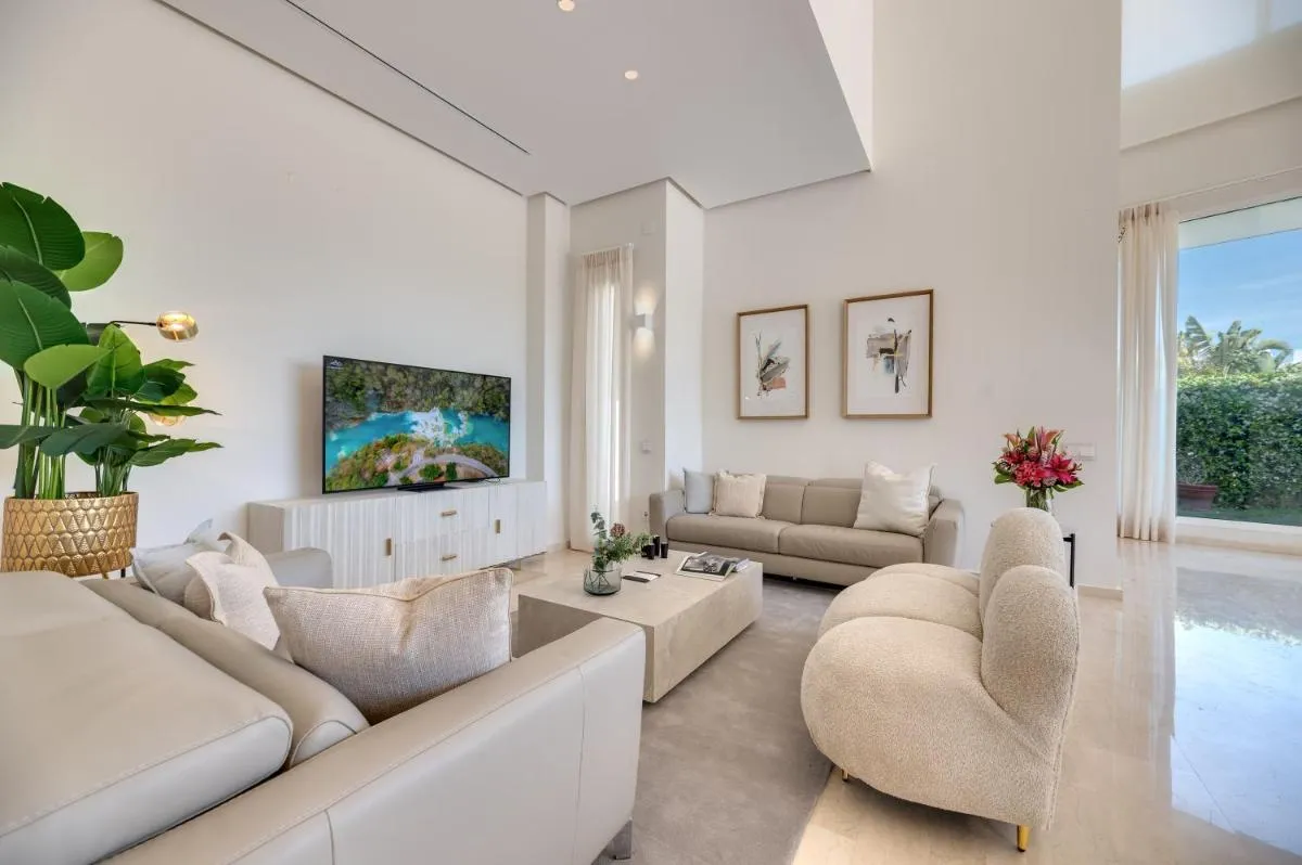 Image 5 of VACATION MARBELLA I Villa Velazquez, 150m to the Beach, Heated Pool, Golden Mile