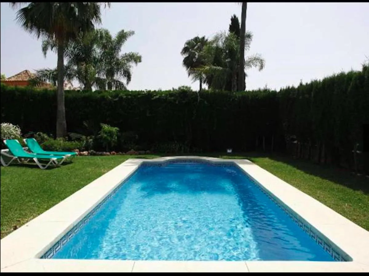 Image 4 of Villa 9 La Alzambra-Puerto Banus