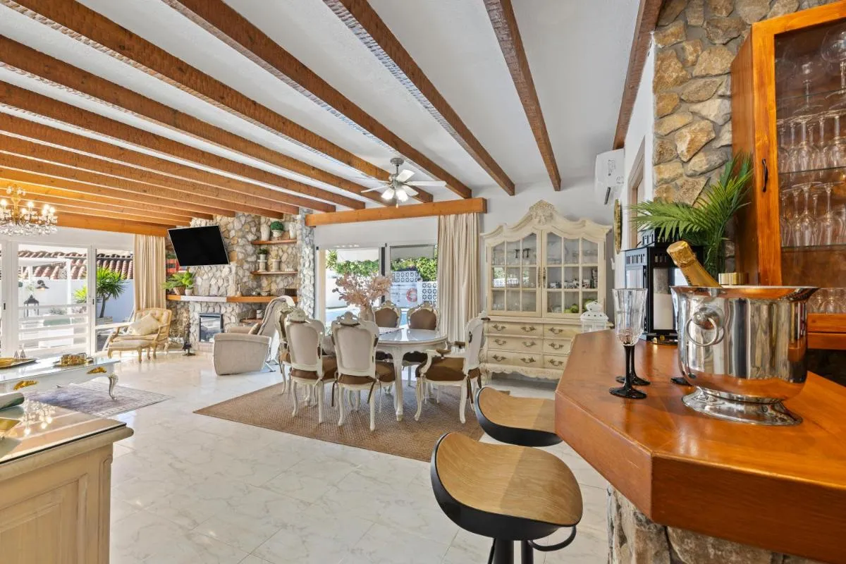 Image 3 of Villa CasaCara Marbella beachside Costabella -Spain