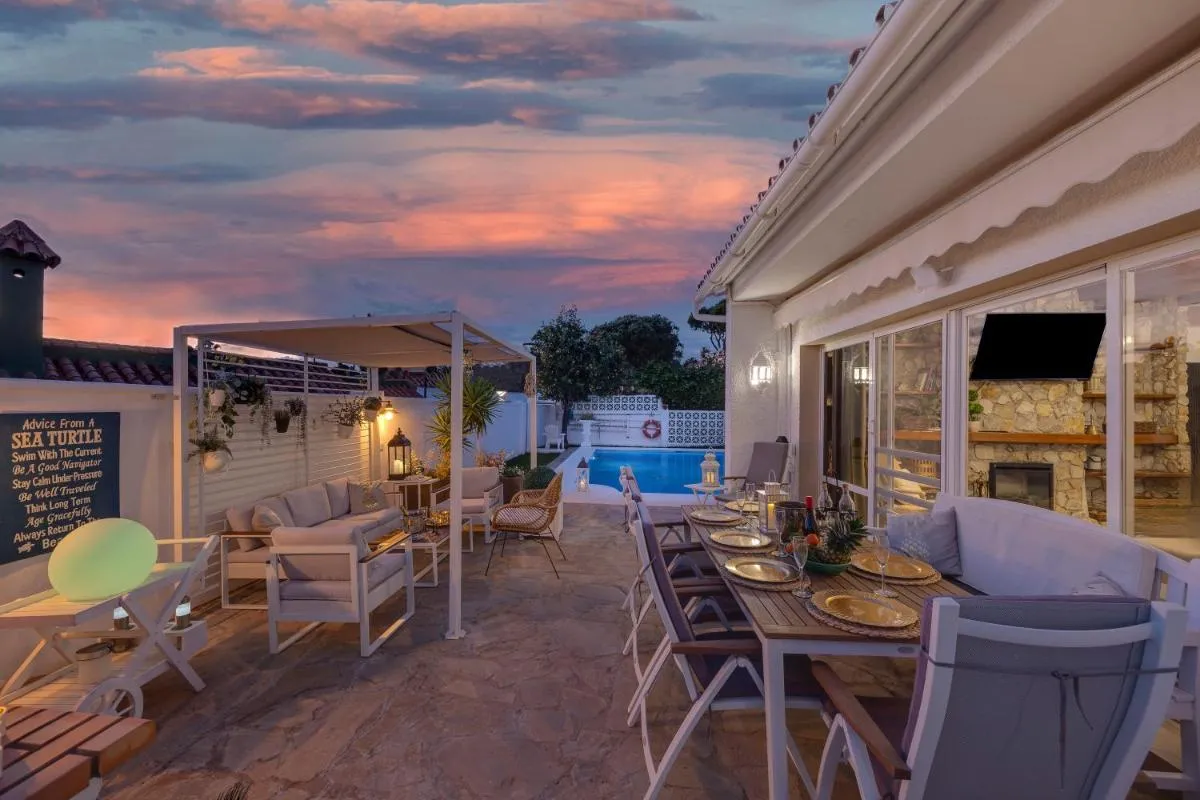 Image 5 of Villa CasaCara Marbella beachside Costabella -Spain