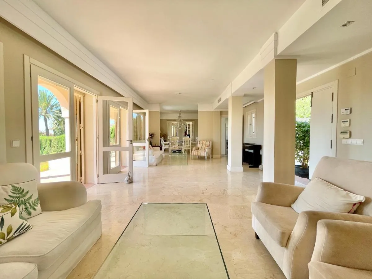 Image 3 of Villa Los Lirios Puerto Banus – EaW Homes
