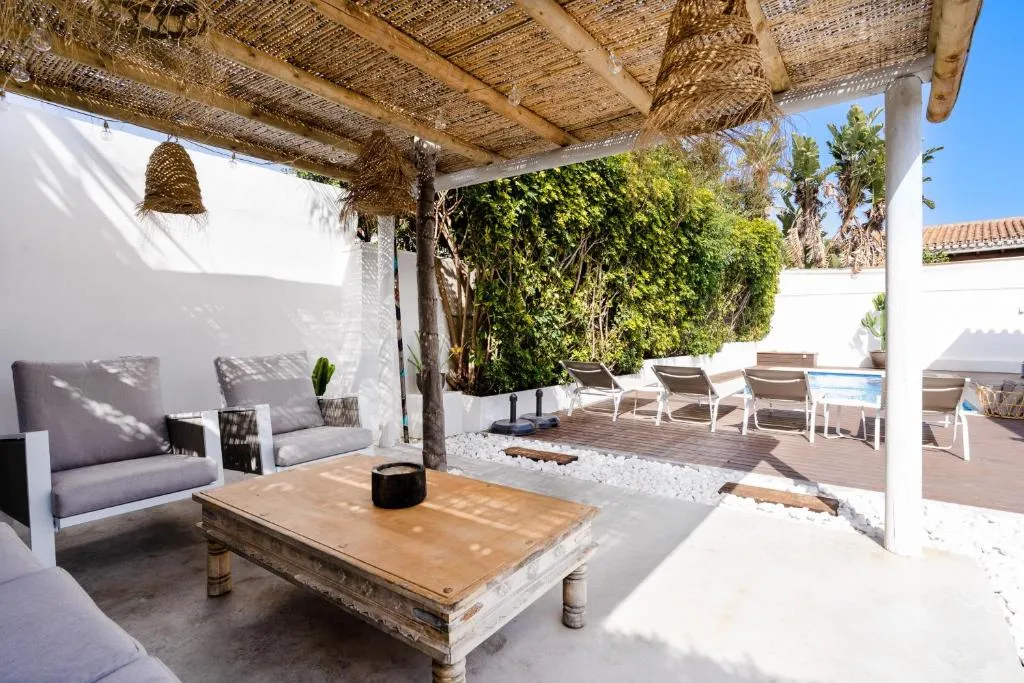 Image of Villa Madrugada, beachside villa in Costabella