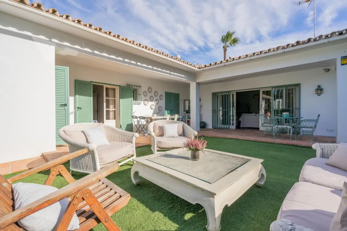 Image 2 of Villa en Marbella Artola&Friends