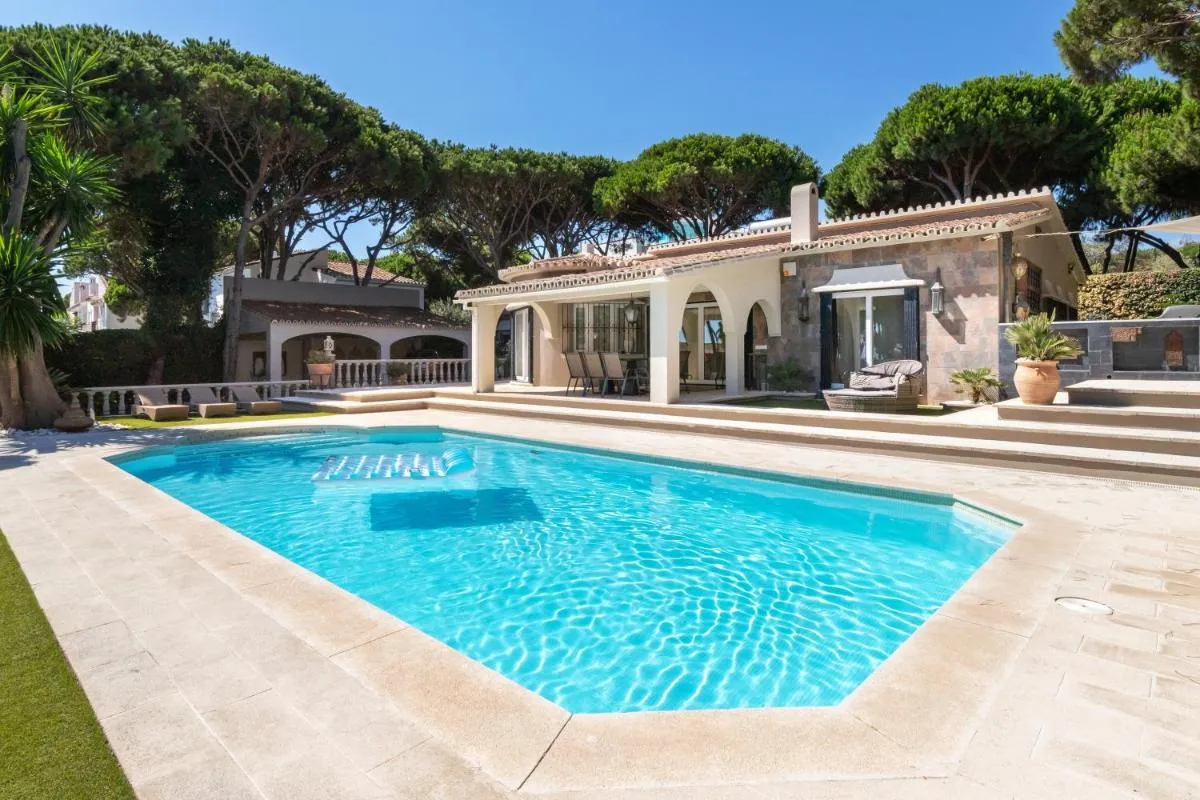 Image 1 of Villa in Puerto Cabopino