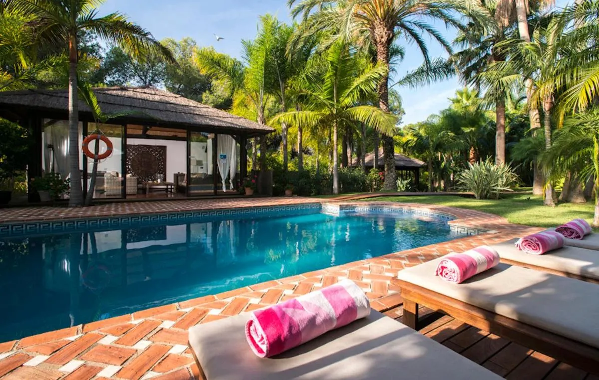 Image 1 of Villa in a palm tree plantation