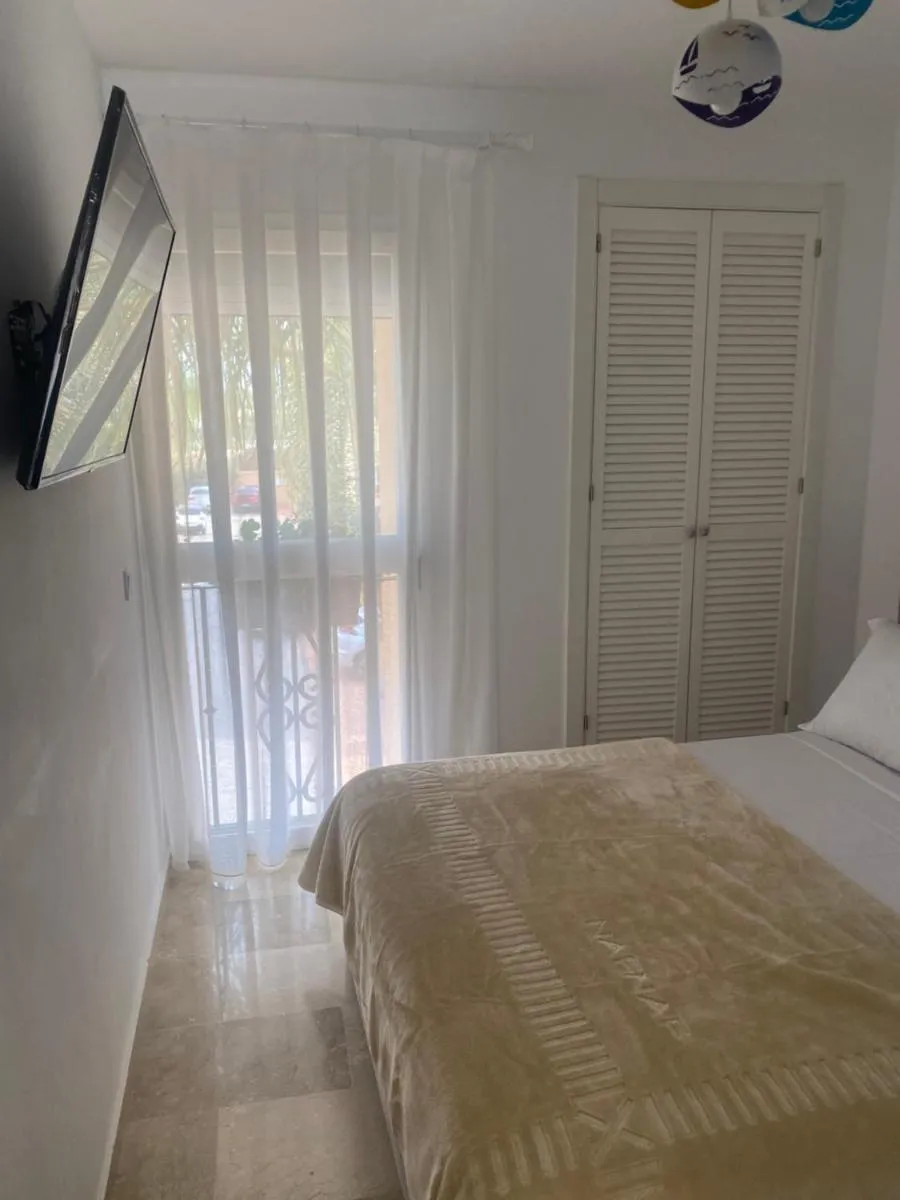 Image 1 of Villa puerto banuus Marbella