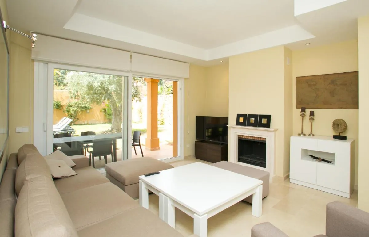 Image 3 of Villas Altos De Marbella