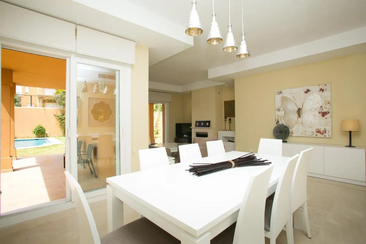 Image 4 of Villas Altos De Marbella