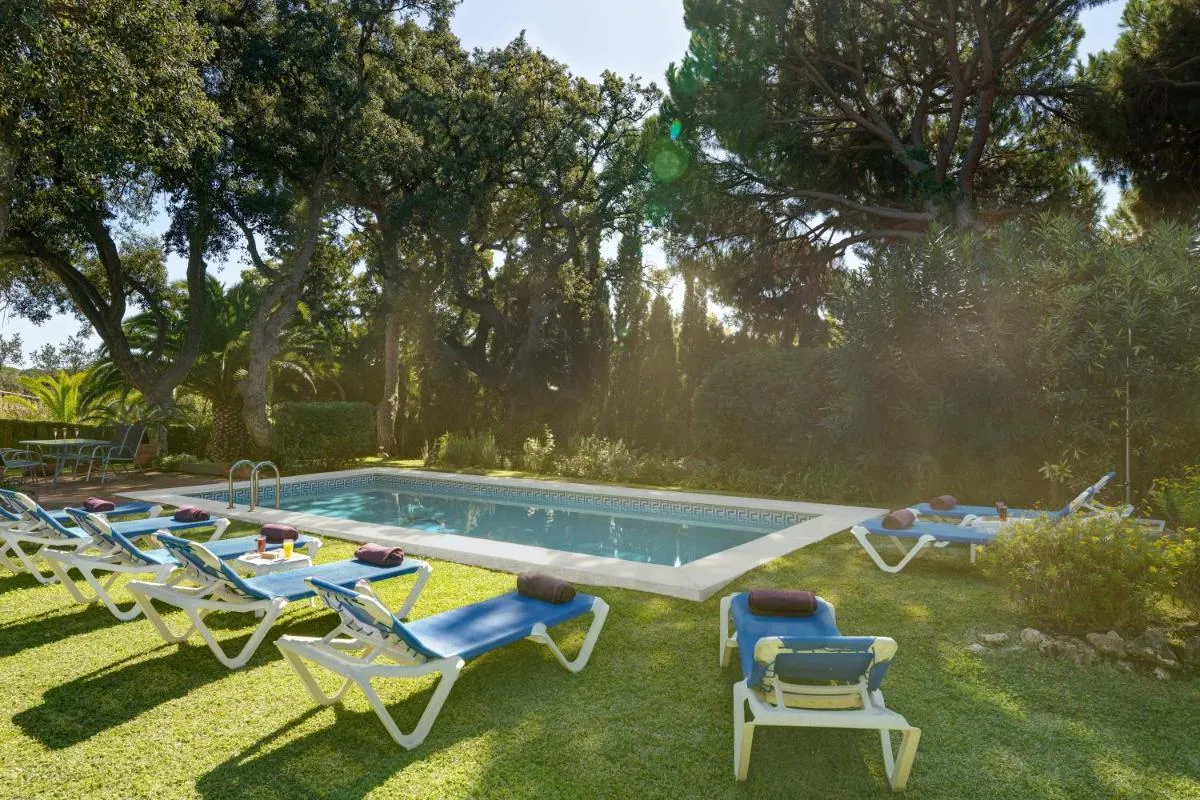 Image 6 of Villa with private pool and garden in Marbella