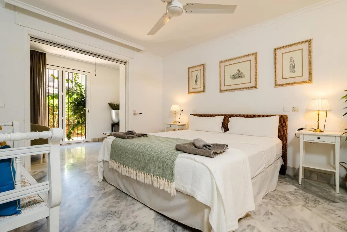 Image 5 of White Pearl Beach Elviria