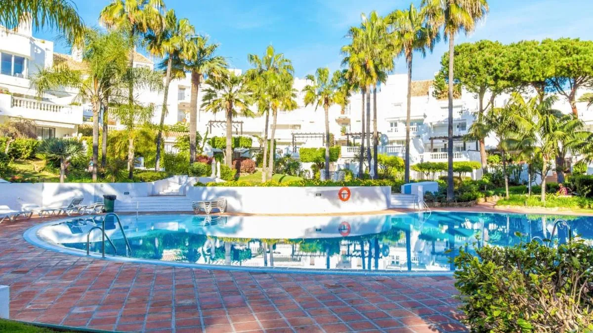Image 2 of White Pearl Beach – Elviria Playa