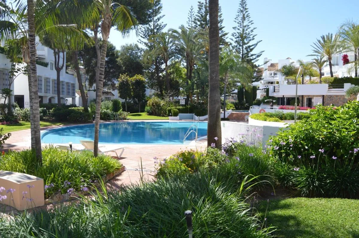 Image 1 of White Pearl Beach L2