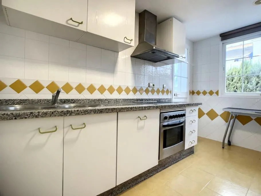 Image 6 of a beautiful and tranquil apartment in the heart of marbella