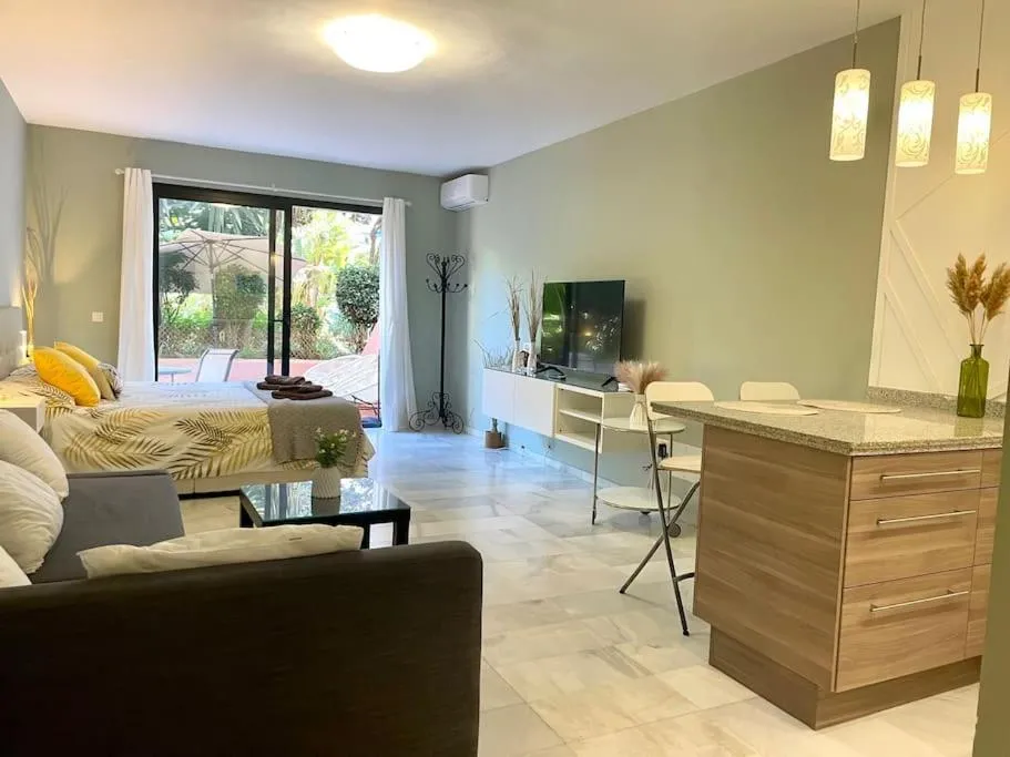 Image of banus elegant modern studio