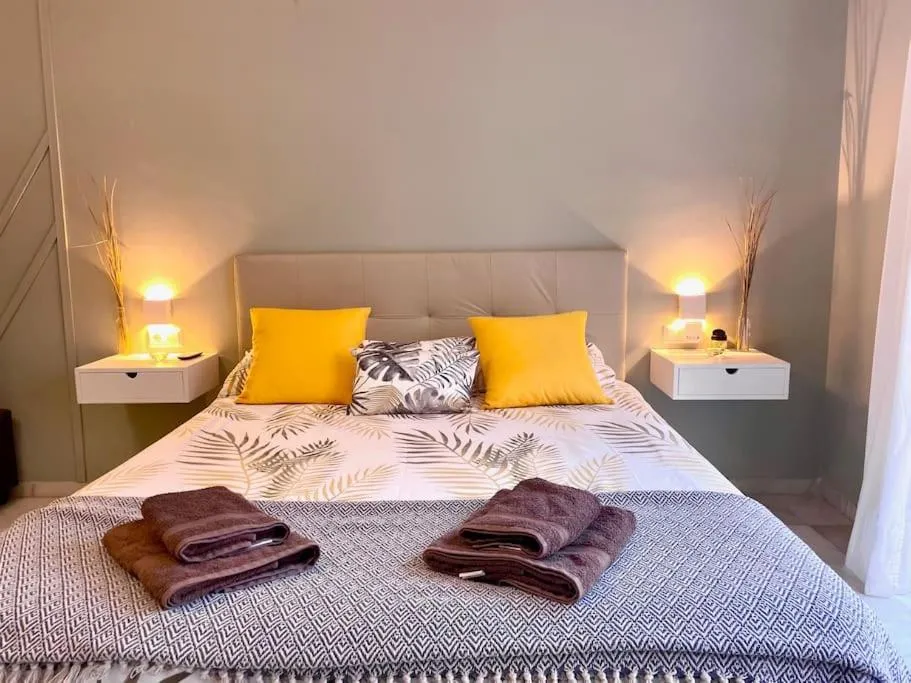 Image 4 of banus elegant modern studio