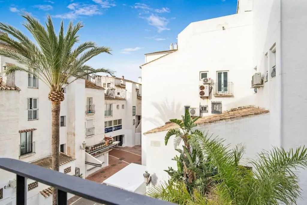 Image 5 of in the heart Puerto Banus luxurious apartment